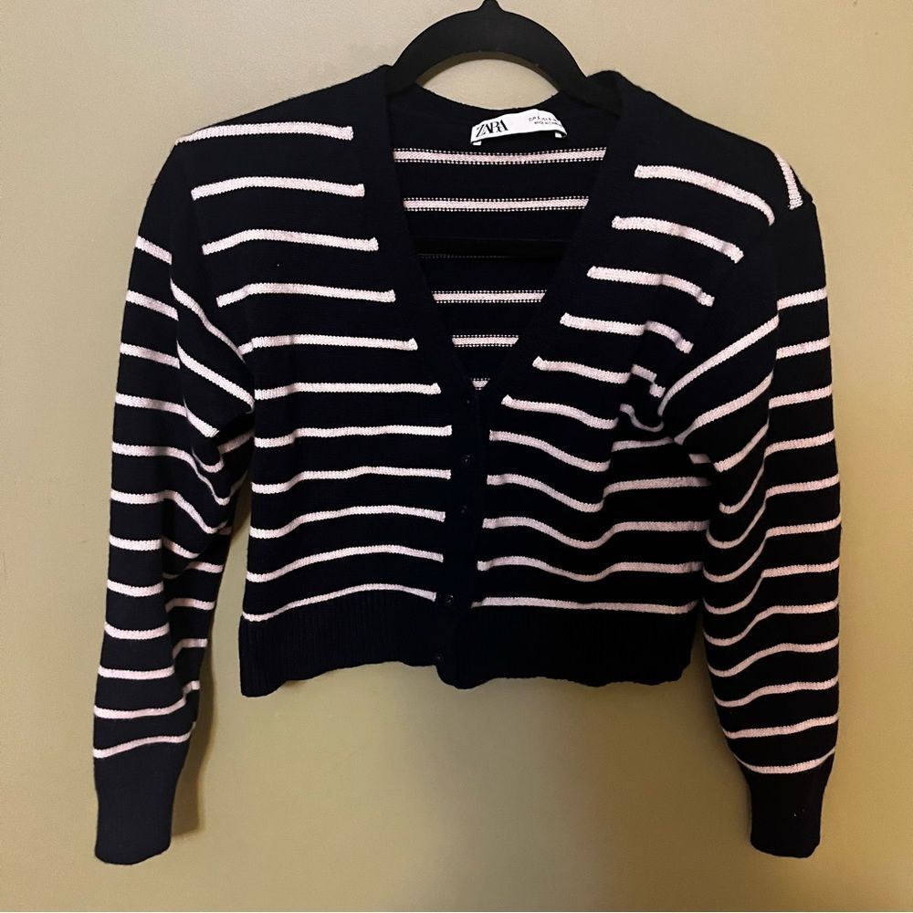 zara navy and white stripped button up v neck sweater size small
